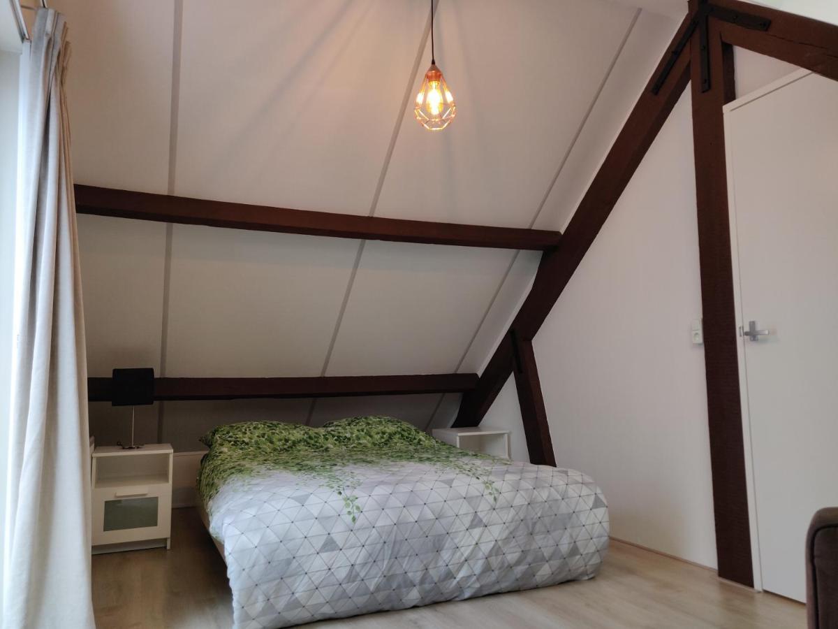 Vakantiehuis Achterhuis Ons Hoekje Houten Exteriör bild